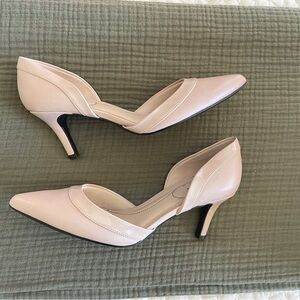 Life Stride Saldana Soft Taupe NWT 8.5